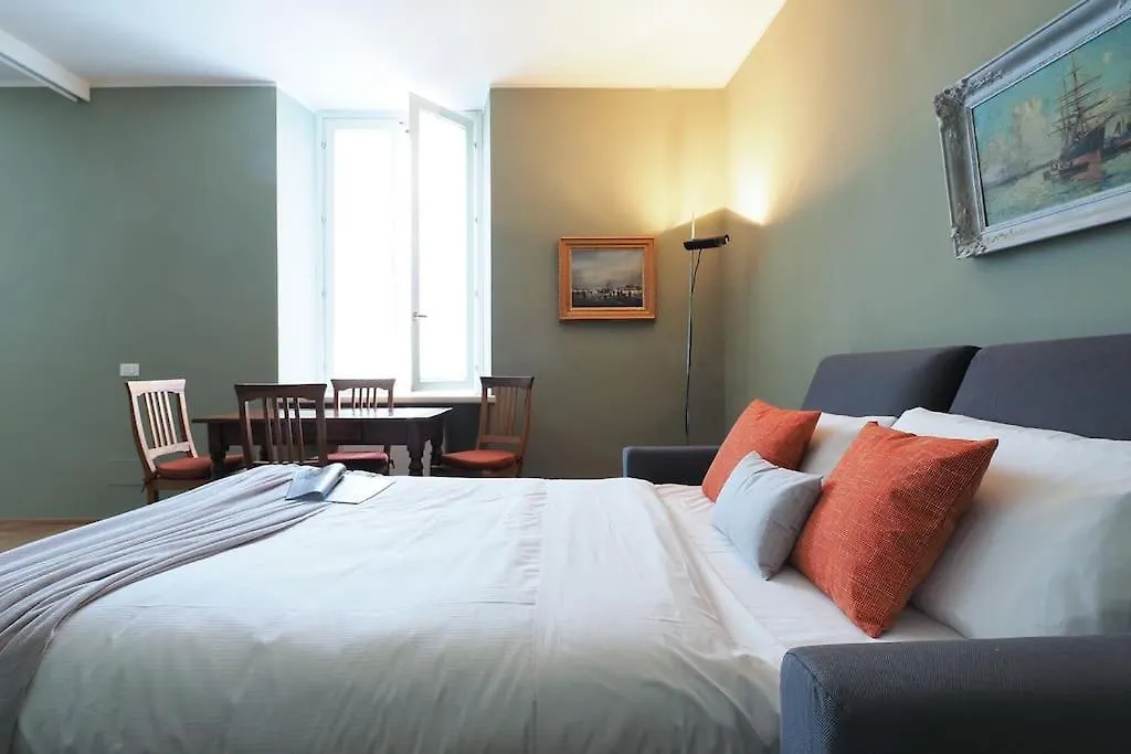 Cozy One Bedroom Apartment - Castello Sforzesco Milano İtalya