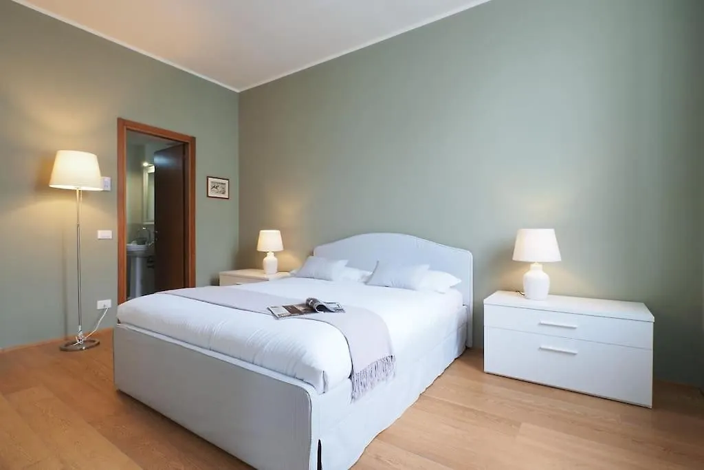 Cozy One Bedroom Apartment - Castello Sforzesco Milano 0*,  İtalya