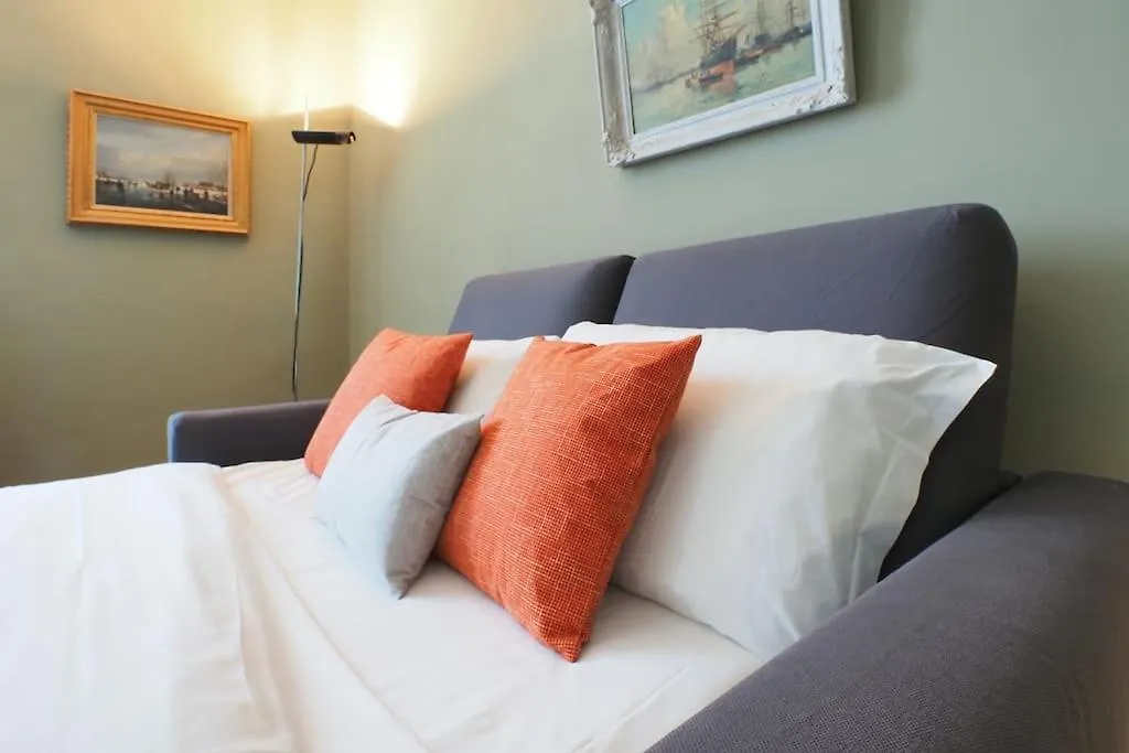 Cozy One Bedroom Apartment - Castello Sforzesco Milano