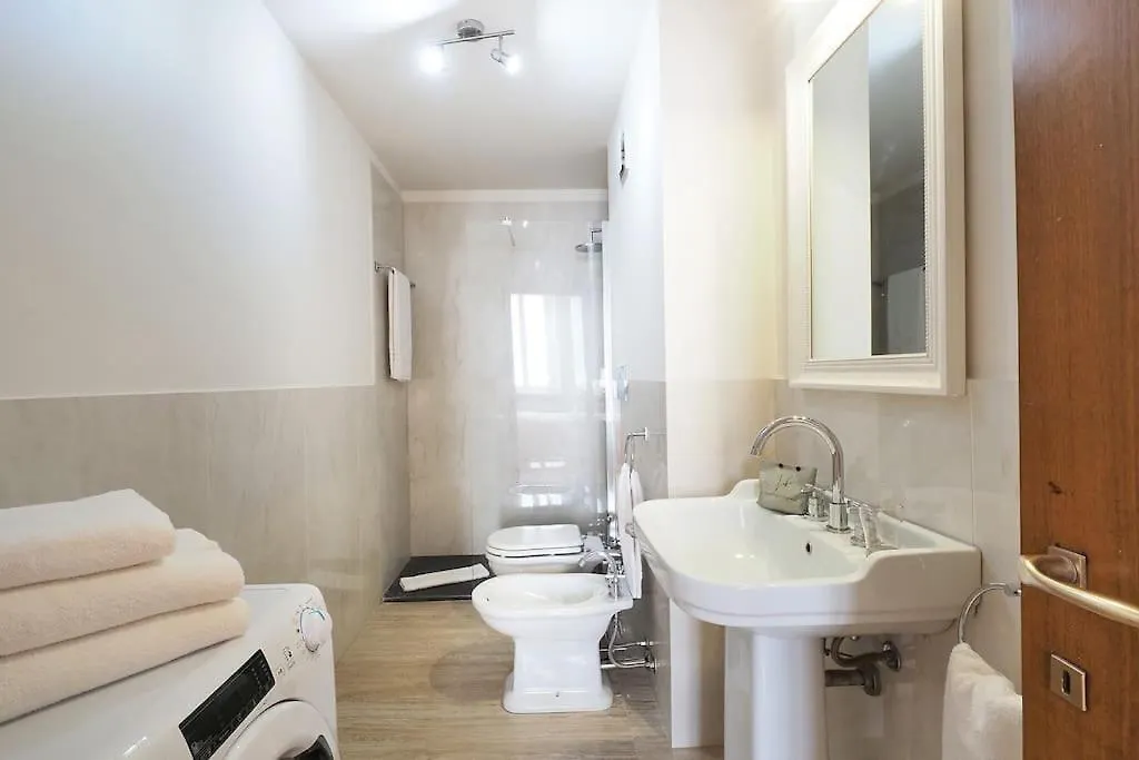 Cozy One Bedroom Apartment - Castello Sforzesco Milán 0*,